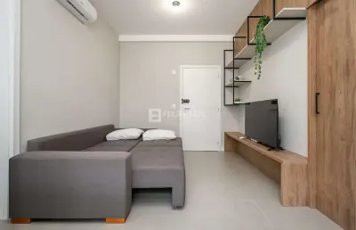 Apartamento mobiliado em cachoeira do bom jesus leste - florianópolis, sc