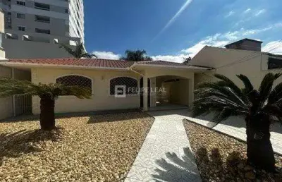 Casa com 3 quartos à venda na Rua Vinte e Um de Abril, 61, Centro, Palhoça