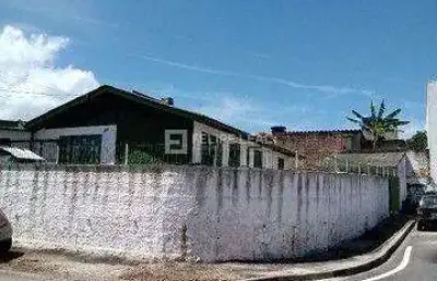 Casa de 3 dormitórios com amplo quintal em forquilhinhas  -  são josé