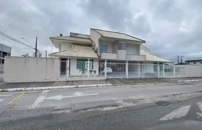 Casa com 3 quartos para alugar na Rua Avelino, 119, Pagani, Palhoça