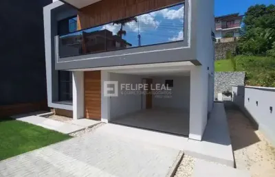 Casa de 3 dormitórios sendo 3 suítes em são francisco  -  santo amaro da imperatriz