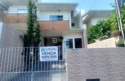 Casa com 2 quartos à venda na Rua Domingos Barbosa, 224, Forquilhas, São José