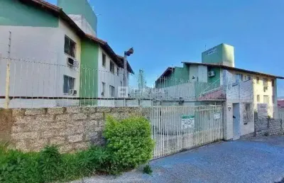 Apartamento com 02 dormitórios em capoeiras - florianópolis, sc