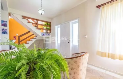 Casa com 4 quartos à venda na Servidão Honorato Manoel Gonçalves, 51, Morro das Pedras, Florianópolis