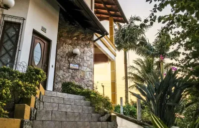 Casa com 4 quartos à venda na Rua Paula Ramos, 982, Coqueiros, Florianópolis