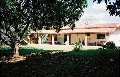 Re/max vende chácara de 20 mil m2 com linda casa em araçoiaba da serra sp