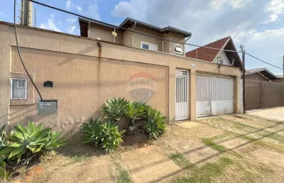 Re/max vende casa 138m², r$795.000 3 dormitórios, 1 suíte e closet, 3 salas, 4 vagas e área gourmet - parque prado campinas sp