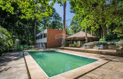 Re/max vende casa pq são quirino, campinas - sp, com 5 suítes, salas amplas, piscina, quiosque, em meio a natureza