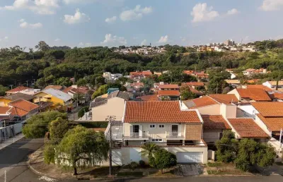 Re/max vende sobrado com piscina , 4 quartos, sendo 2 suítes, 8 vagas, 370m² - r$1.096.000,00, jardim chapadão, campinas/sp