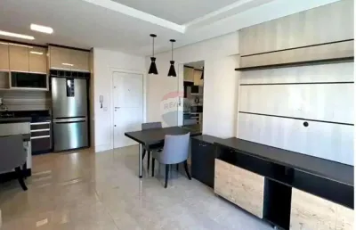 Remax aluga apartamento de 50 m² mobiliado, com planejados e ar-condicionado, com 01 suíte, 02 banheiros e 01 vaga, condomínio vila inglesa, no cambuí
