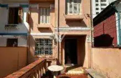 Sobrado com 180 m² em ótima localização de perdizes