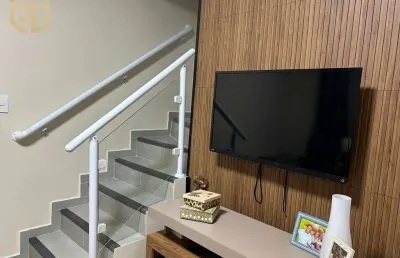 Casa de condomínio com 2 dormitórios no jardim real
