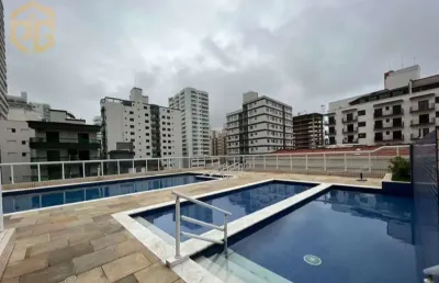 Apto 90m praia com 3 dorm sendo 1 suíte, 2 banh, 2 vagas, var. gourmet, lazer.