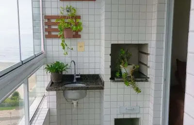 Apto frente mar com 2 dorm sendo 1 suíte, 2 banh, 1 vaga, var gourmet, lazer