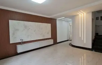 Casa 2 dorms, 2 suite, 3 vaga, 138,71m², moveis planejados, 200m praia, mirim