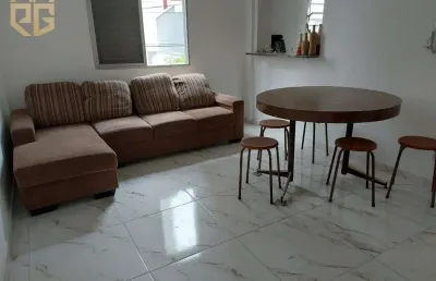 Prédio escada, 350m praia com 1 dormitório, 1 banheiro, semi mobiliado