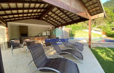 Casa em condomínio fechado com 8 quartos à venda na alberto pinto da conceição, 345, buenos aires, guarapari por r$ 2.000.000
