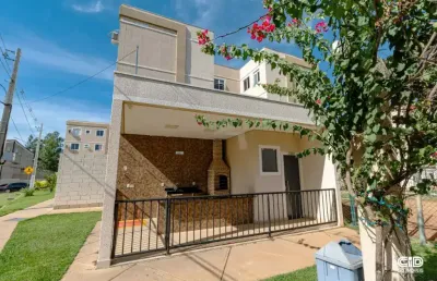 Chapada boulevard - 40m 2 quartos, armarios planejados; pisos laminados; prox. unic beira rio
