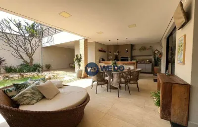 Casa de alto padrão com piscina no flora frezzarin em americana