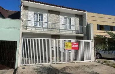 Casa com 3 quartos à venda na rua joão ângelo cordeiro, 1259, bom jesus, são josé dos pinhais por r$ 598.000