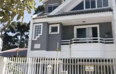 Casa com 4 quartos à venda na travessa andré siccuro, 456, afonso pena, são josé dos pinhais, 116 m2 por r$ 690.000