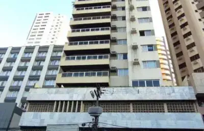 Apartamento com 3 quartos para alugar na Avenida Tiradentes, 254, Zona 01, Maringá