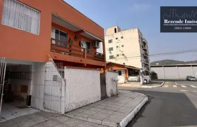 Casa com 3 quartos com mais 4 quitinetes à venda, - jardim iate clube - balneário camboriú/sc