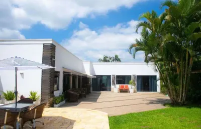 Casa com 3 dormitórios à venda, 164 m² por r$ 1.150.000,00 - estradinha - paranaguá/pr