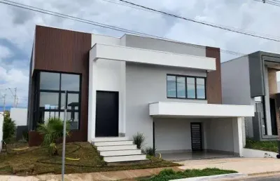 Casa de condomínio para venda tem 213 metros quadrados com 3 quartos