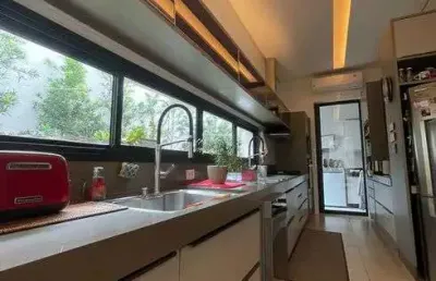 Casa de condomínio térrea para venda com 270 metros quadrados com 4 quartos