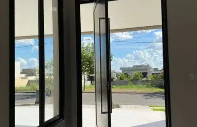 Casa de condomínio térrea para venda com 260 metros quadrados com 3 quartos