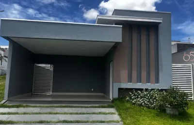 Linda casa terrea  para locação no primor das torres, por 6.500,00