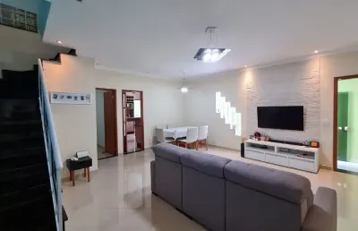 Casa à venda | 140m2 | 3 dormitórios ( 3 suítes ) | 2 vagas  vila augusta!