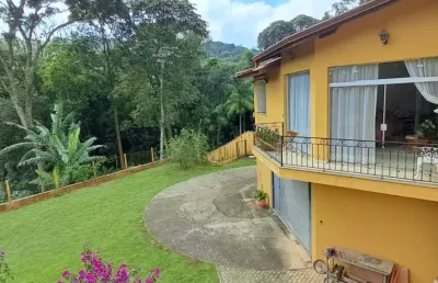 Casa de condomínio à venda | 1350 m² total | 4 suítes | 6 vagas na serra da cantereira