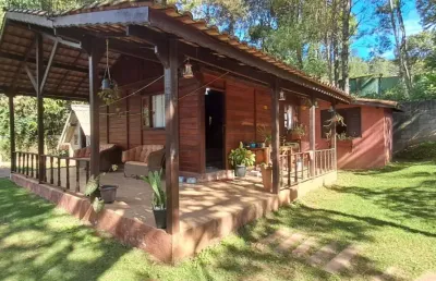 Casa de madeira para venda ou locação | 828 m² | 2 dormitórios | 8 vagas