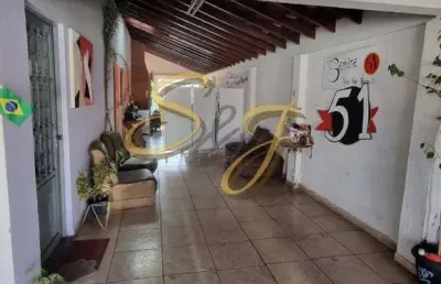 Casa terrea com três quartos a venda no bairro jardim fortaleza- paulínia sp