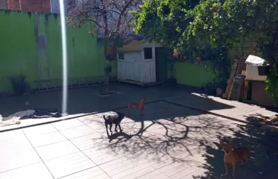 Casa para venda em uberlândia, alto umuarama, 3 dormitórios, 1 banheiro, 6 vagas