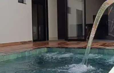 Casa em condomínio para venda em uberlândia, grand ville, 3 dormitórios, 3 suítes, 4 banheiros, 4 vagas