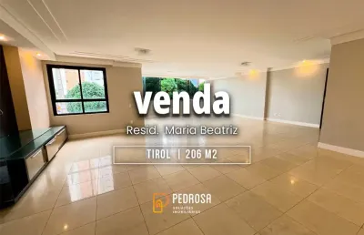 Apartamento a venda com 206m2 | 2 suítes | reformado | 2 vagas  em tirol natal/rn