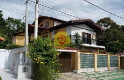 Linda casa em condomínio a 200 metros da praia de boracéia – são sebastião/sp