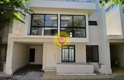 Luxuosa casa tríplex no condomínio cambury residence ii – a 200m da praia de cam