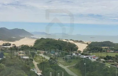 Casa à venda em garopaba-sc, areais de macacu: 3 quartos, 3 suítes, 3 salas, 4 banheiros, 2 vagas, 207m² - vista deslumbrante de mar e dunas!