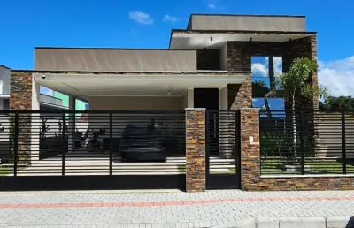 Casa com suiíte + 2 quartos, espaço gourmet e piscina no bairro rio hern em schroeder