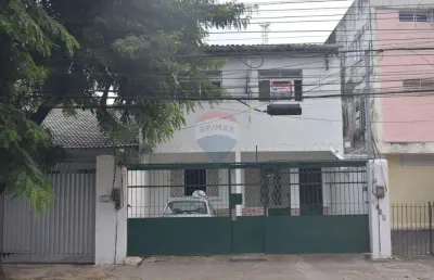 Vendo - casa  -  184 mts terreno e 368 mts  área construída - torre - r. conde de irajá - torre
