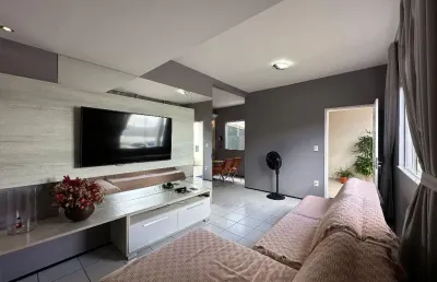 Casa duplex com 4 quartos, sendo 2 suites, energia solar, quintal,  780.000,00