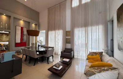Casa no interlagos, com 4 quartos, sendo 3 suites, 4 vagas,  lazer privativo