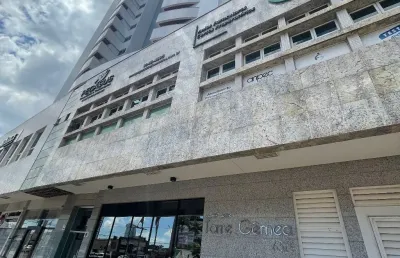 Apartamento à venda na Avenida Advogado Horácio Raccanello Filho, 6326, Novo Centro, Maringá