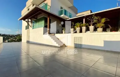 Casa com 5 quartos uma vista deslumbrante e acabamento de primeira por r$ 1.100.000,00 no quintas das avenidas - juiz de fora/mg