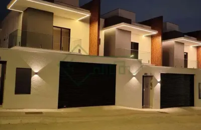 Lindo sobrado de esquina no américa | 3 suítes | 2 vagas cobertas | piscina com deck