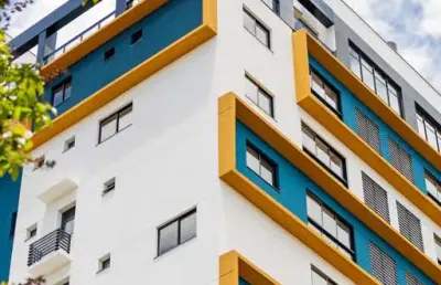Lindo apartamento semimobiliado no anita garibaldi | 01 suíte + 02 | localização privilegiada